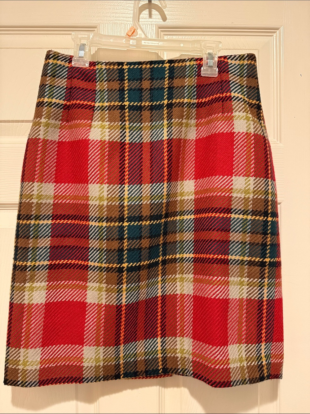 VINTAGE Chadwick’s Classic Red Plaid Wool-Blend Skirt. Size 4P great condition
